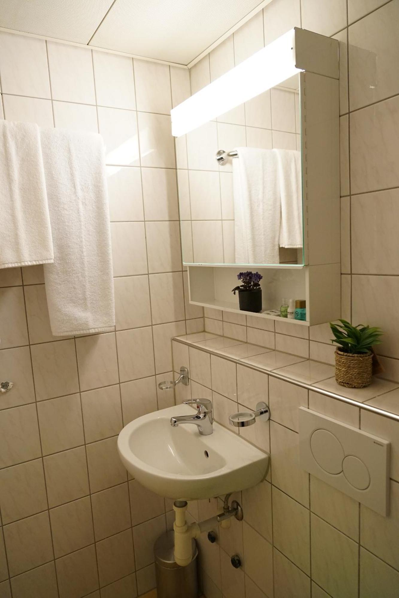 Perron 10 Centra Hotel Winterthur Room photo